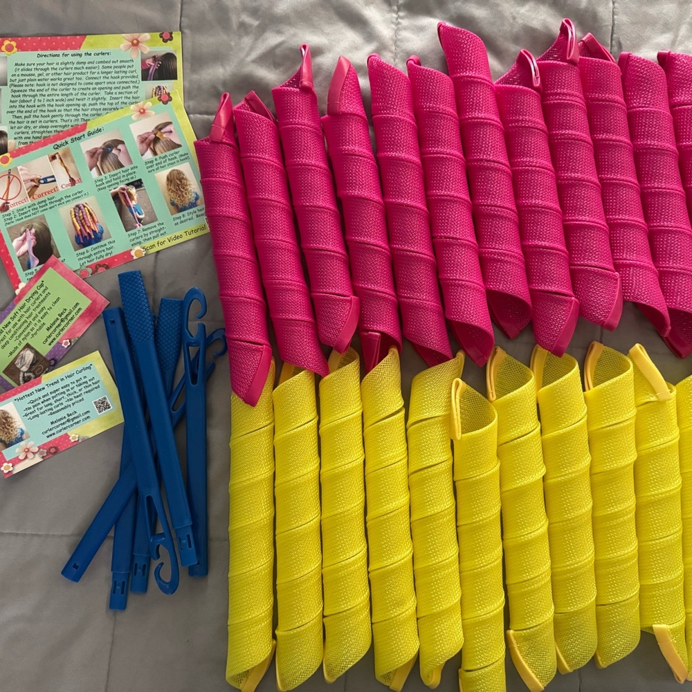 No-heat wide spiral curlers for medium to long hair